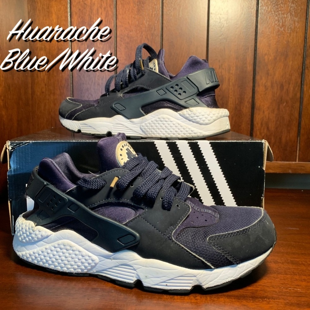 NIKE Air Huarache Blue/White Size 9 Fair Condition